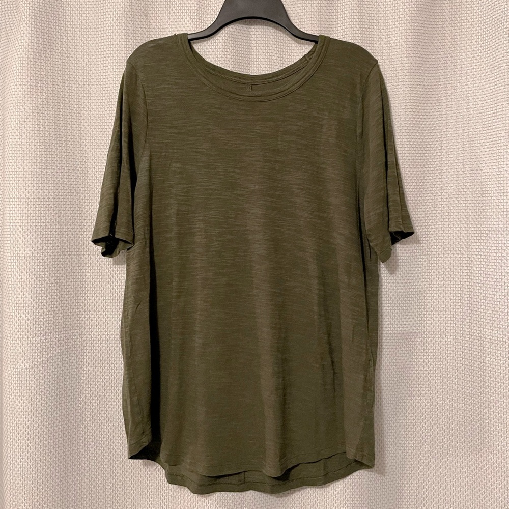 Banana Republic Malibu Tee